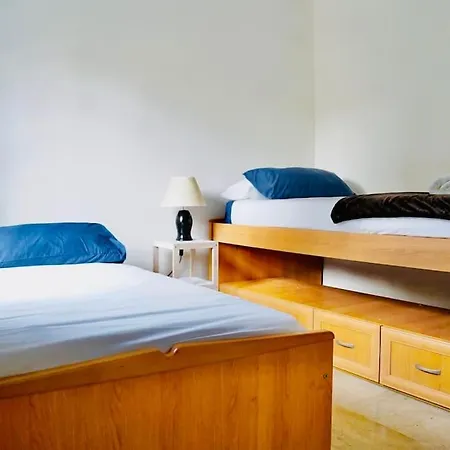 Διαμέρισμα Urb. Marina Bay Apartment, *