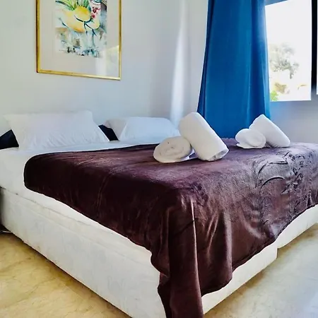 Апартаменты Urb. Marina Bay Apartment, Эстепона